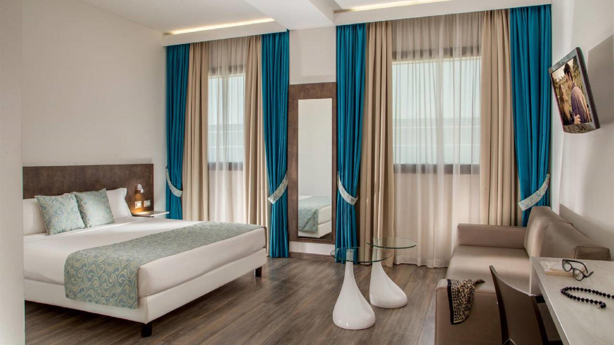 Phi Hotel Milano Baranzate Esterno foto