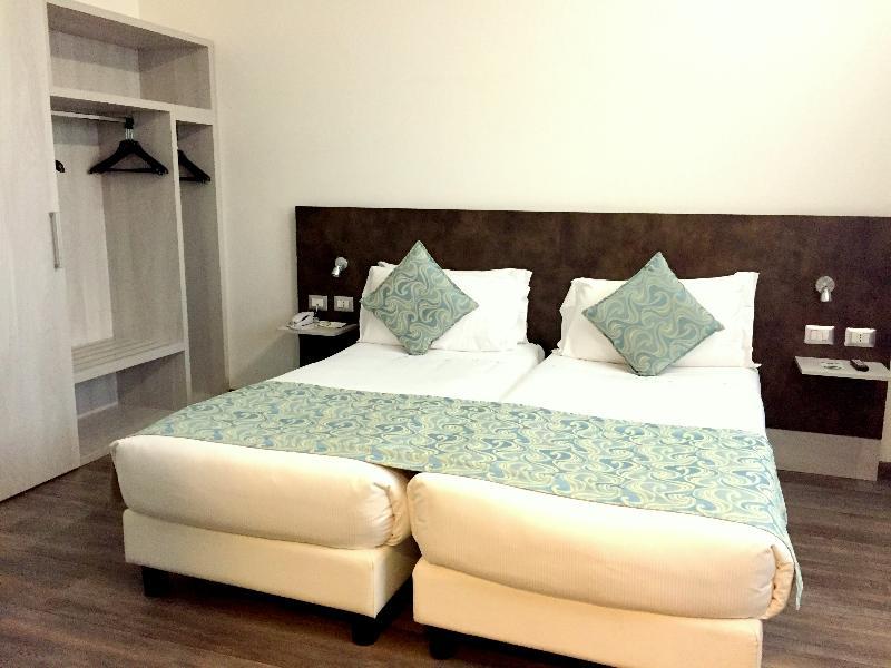 Phi Hotel Milano Baranzate Esterno foto